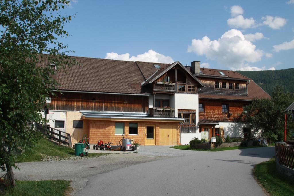 Biohof Sauschneider Apartment Sankt Margarethen im Lungau Luaran gambar