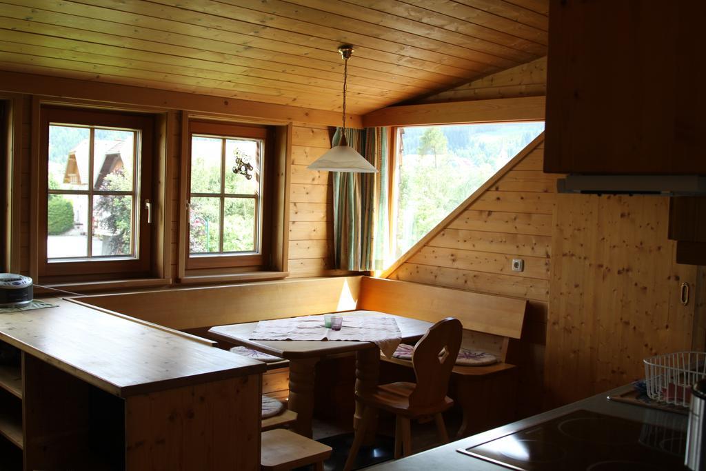 Biohof Sauschneider Apartment Sankt Margarethen im Lungau Luaran gambar