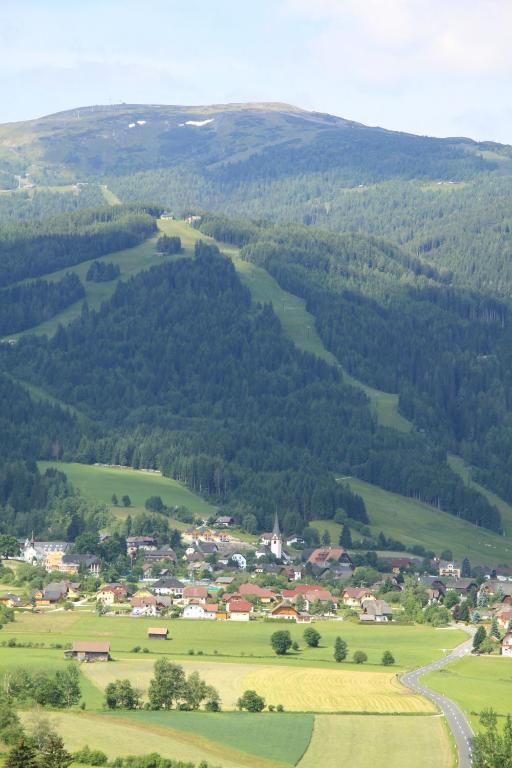 Biohof Sauschneider Apartment Sankt Margarethen im Lungau Luaran gambar